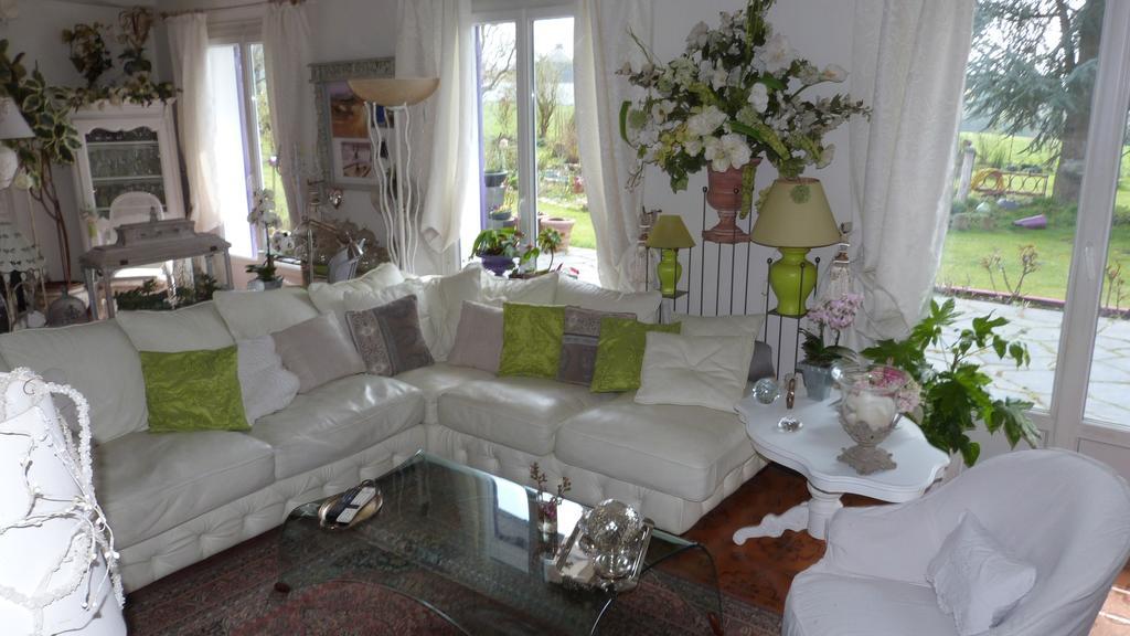 Bed and Breakfast Le Jardin De Marie-Jeanne Achy Экстерьер фото